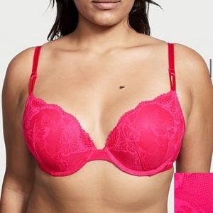 NWOT VS SEXY TEE PUSH UP BRA